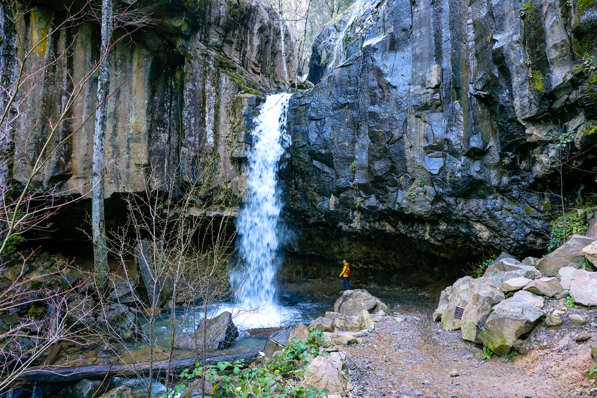 Hedge Creek falls in Dunsmuir california