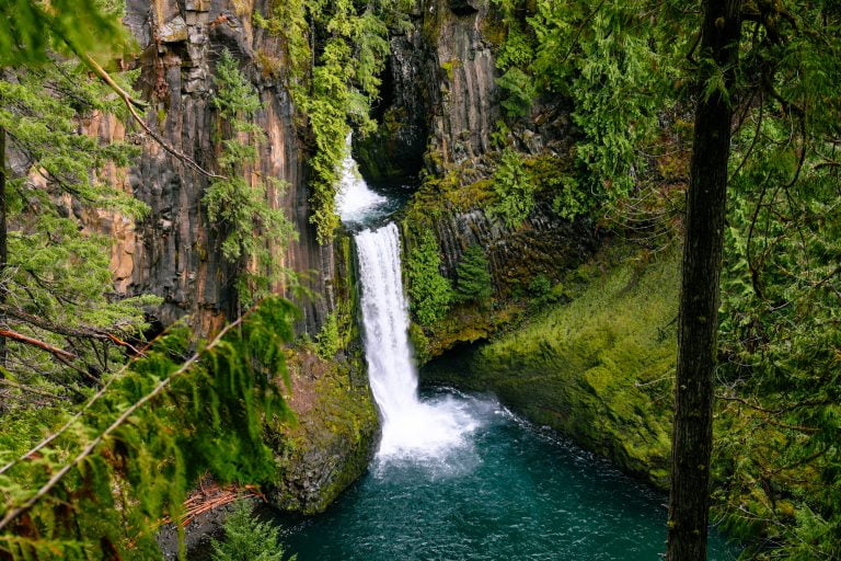 Ultimate guide to Oregon’s Highway of Waterfalls