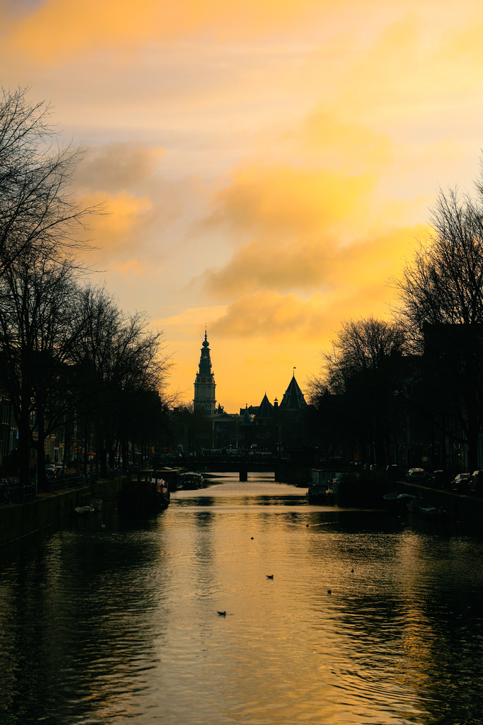 Sunset along the canals in Amsterdam in the winter
