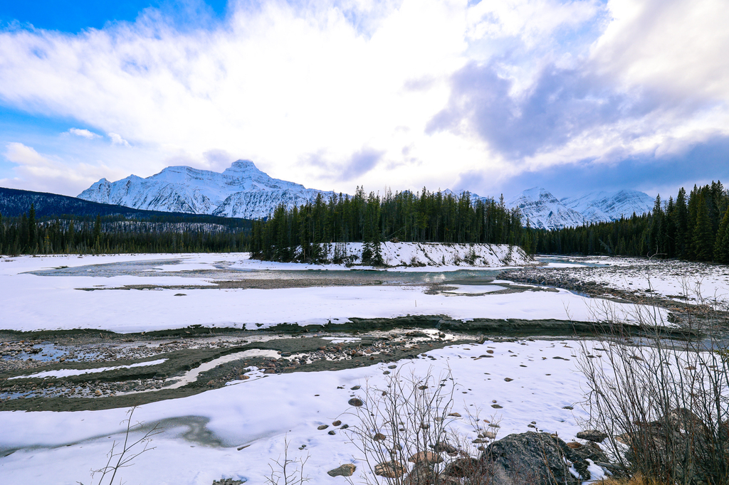 Driving the ice fields parkways in jasper in winter