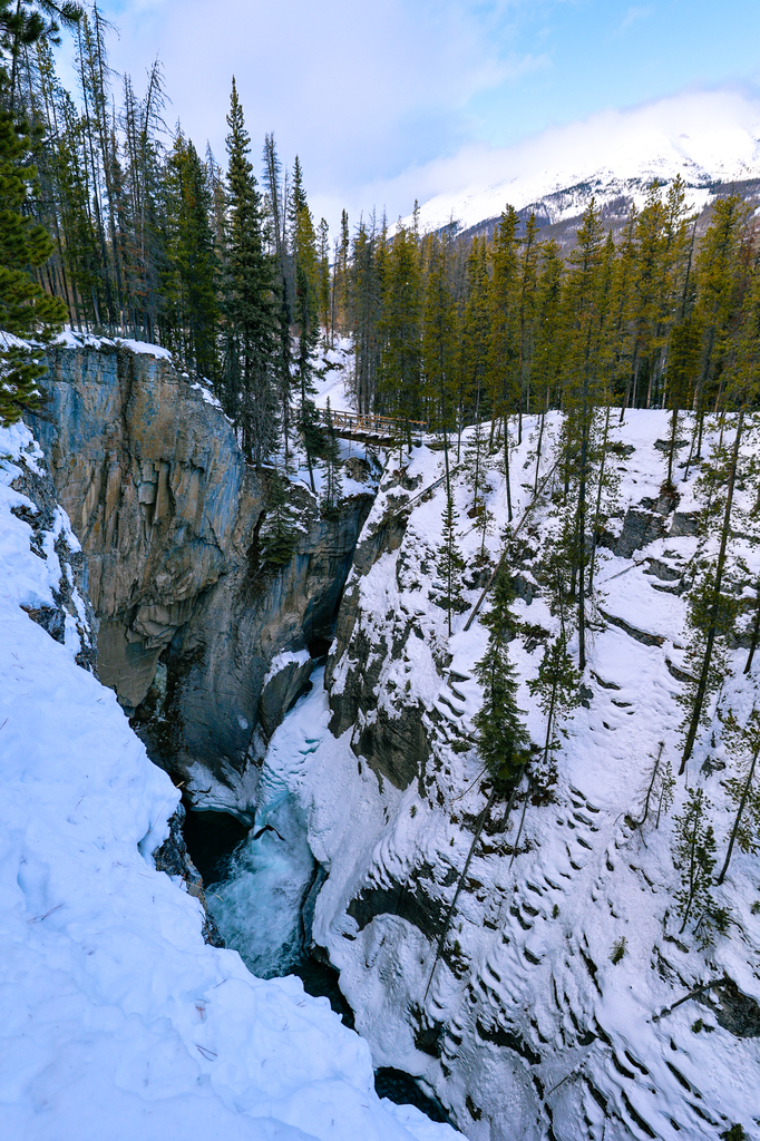 Sunwapta Falls in winter in Jasper National Park