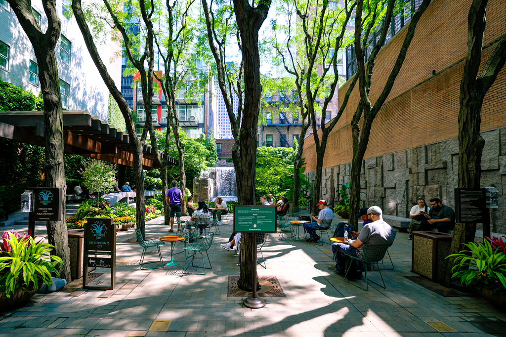New York City free outdoor activities to do in NYC in summer - Greenacre Park