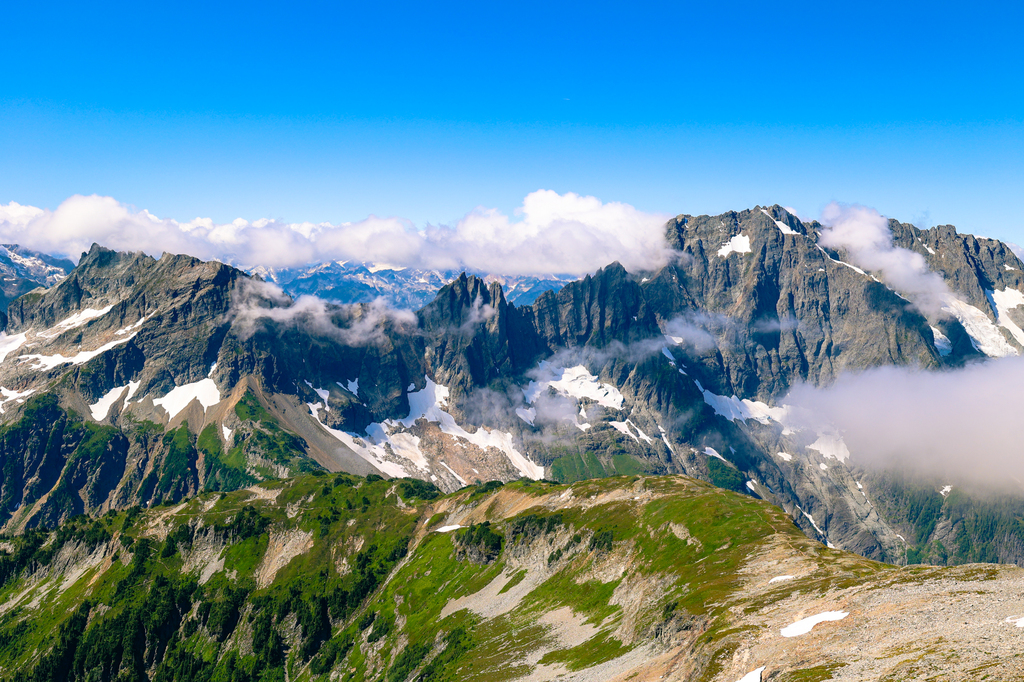 Cascade Pass and Sahale Arm hike