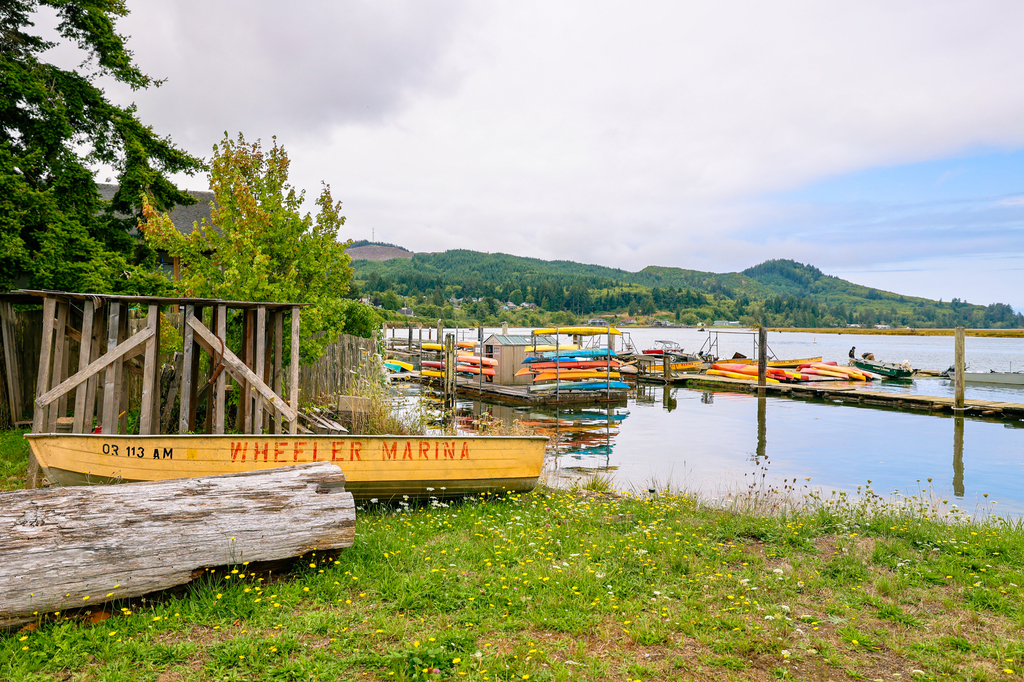 Wheeler Marina in Oregon