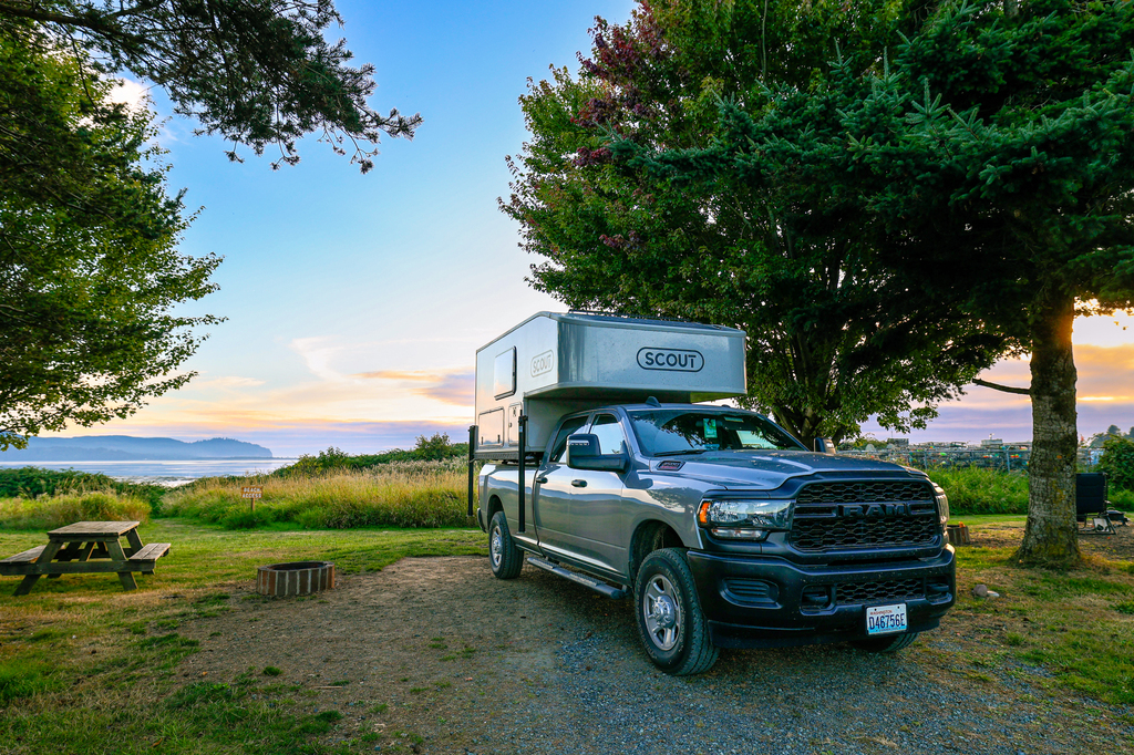 Roam Tillamook campground and cabins on the bay in Oregon