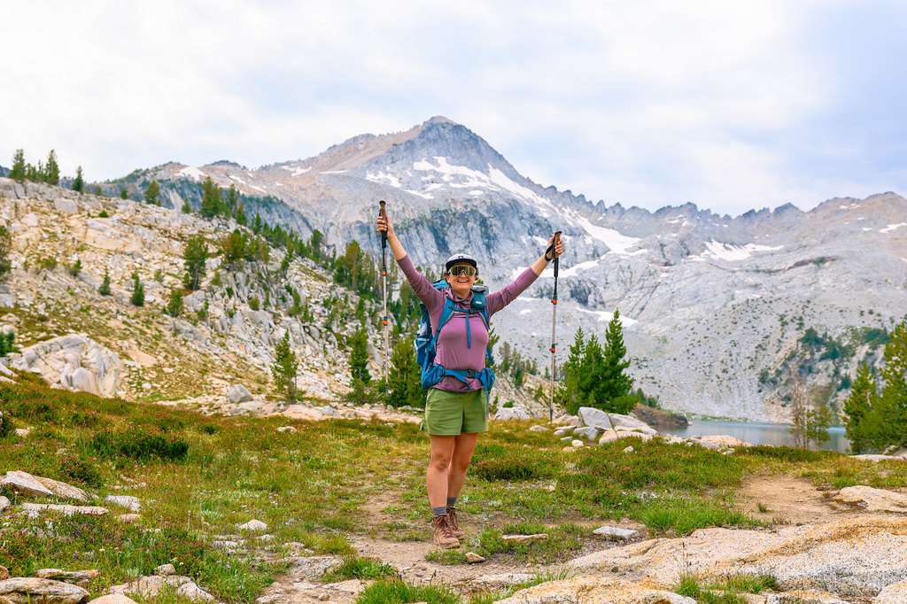 Holiday gift guide for adventure travelers and frequent travelers
