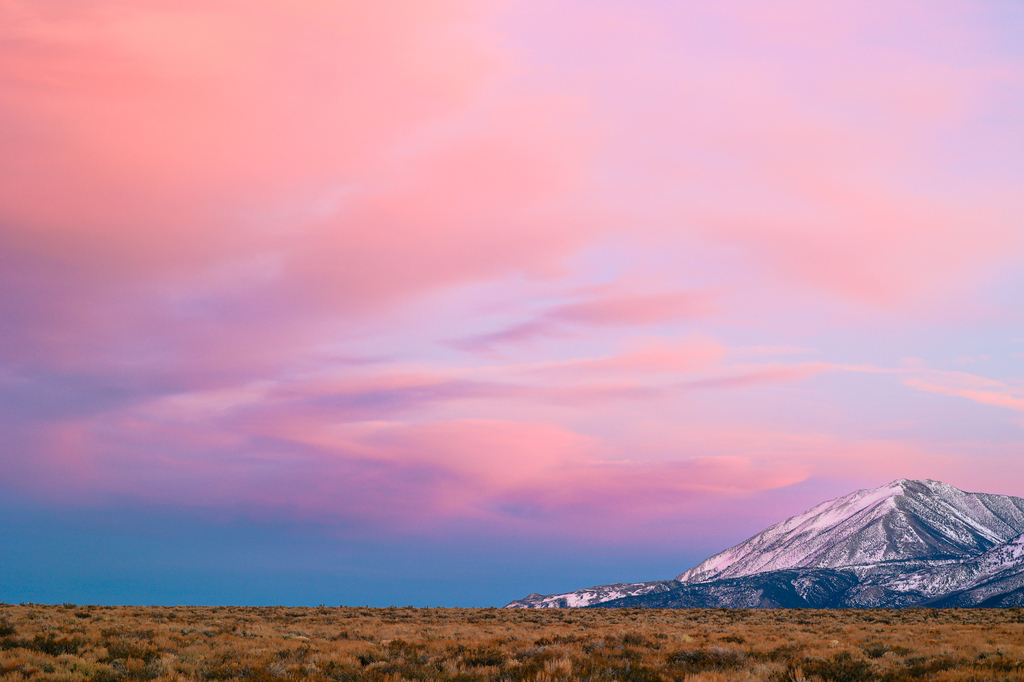 Mountains near Mammoth lakes at sunset in spring