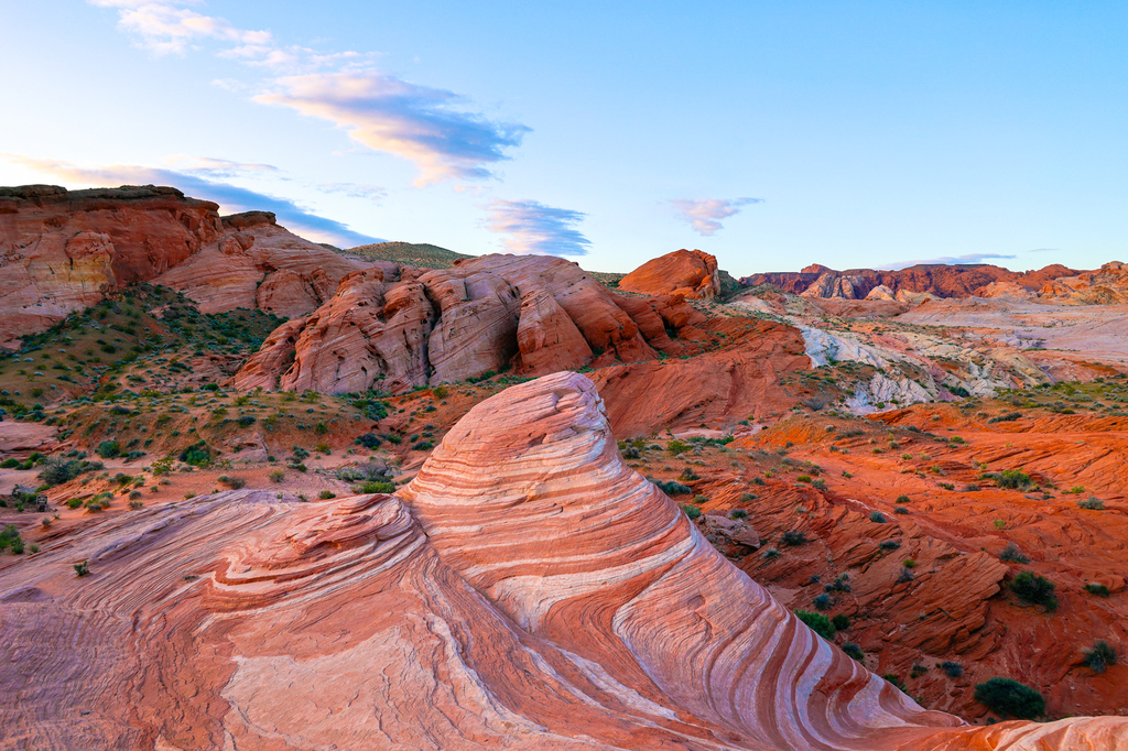Best outdoor activities near Las Vegas - valley of fire fire wave in Nevada