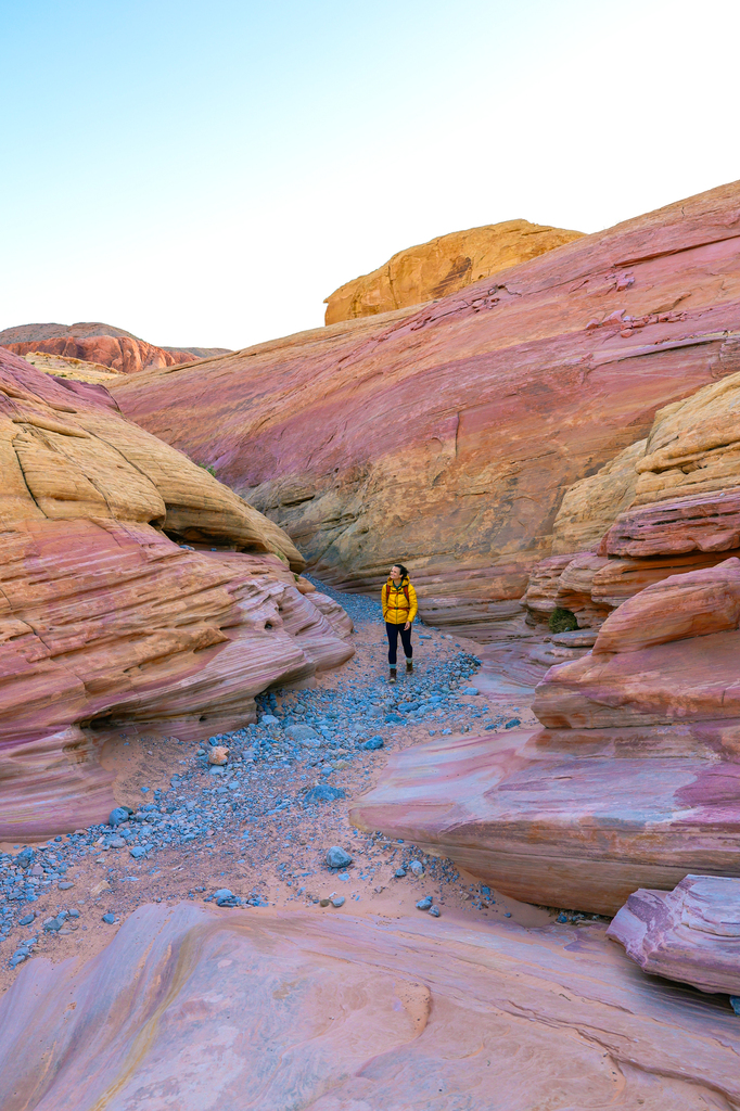 Best outdoor activities near Las Vegas - valley of fire state park in Nevada